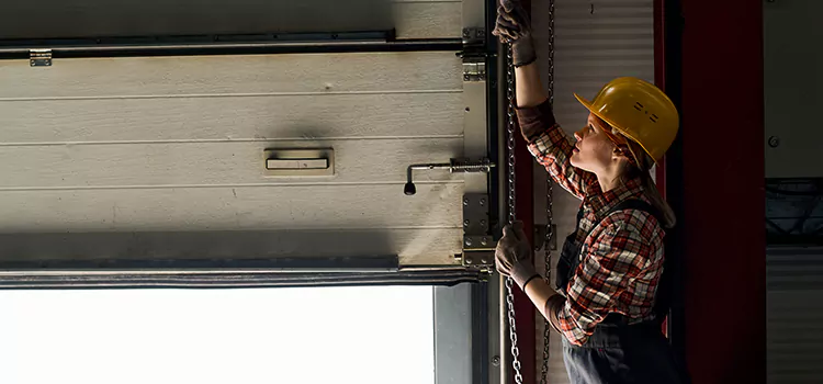 Addressing Common Garage Door Stoppage Issues in Newport Beach, CA